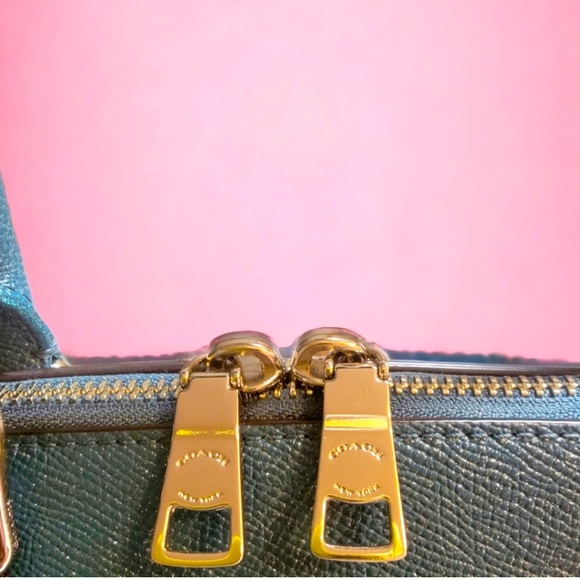 Coach Sierra Satchel with Matching Long Wallet - EUC - Picture 4 of 11